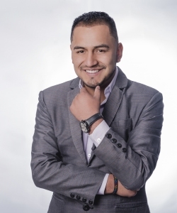 COACH Kevin Ronni Arauco Chanchumuni