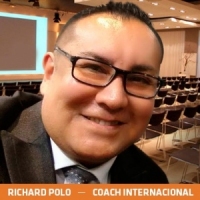 Maestro de YOGA Richard Armando Polo Rodriguez