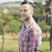 Nikola Lović