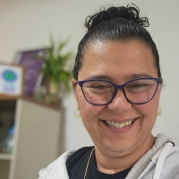 Sra Adriana Medeiros Zubinski