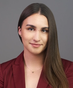 Adriana Češnik Radinski