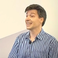 Dr Darko Ješić