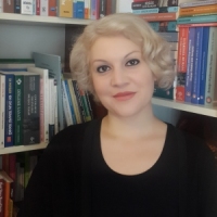 Psychologist Raziye Özcan