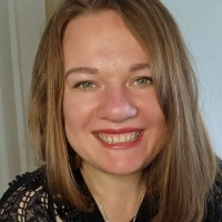Elena Heidebrecht
