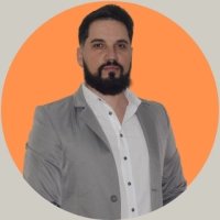 Trainer Adriano Mangabeira