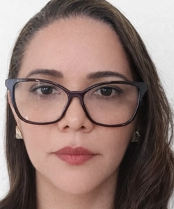 Munique Oliveira Siqueira Silva