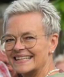 Dipl.-Kffr. Simone Brüntrup