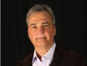 COMPARATIVE ANALYSIS OF TWO COACHING MODELS