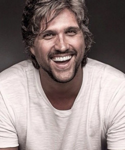 Leo Chaves